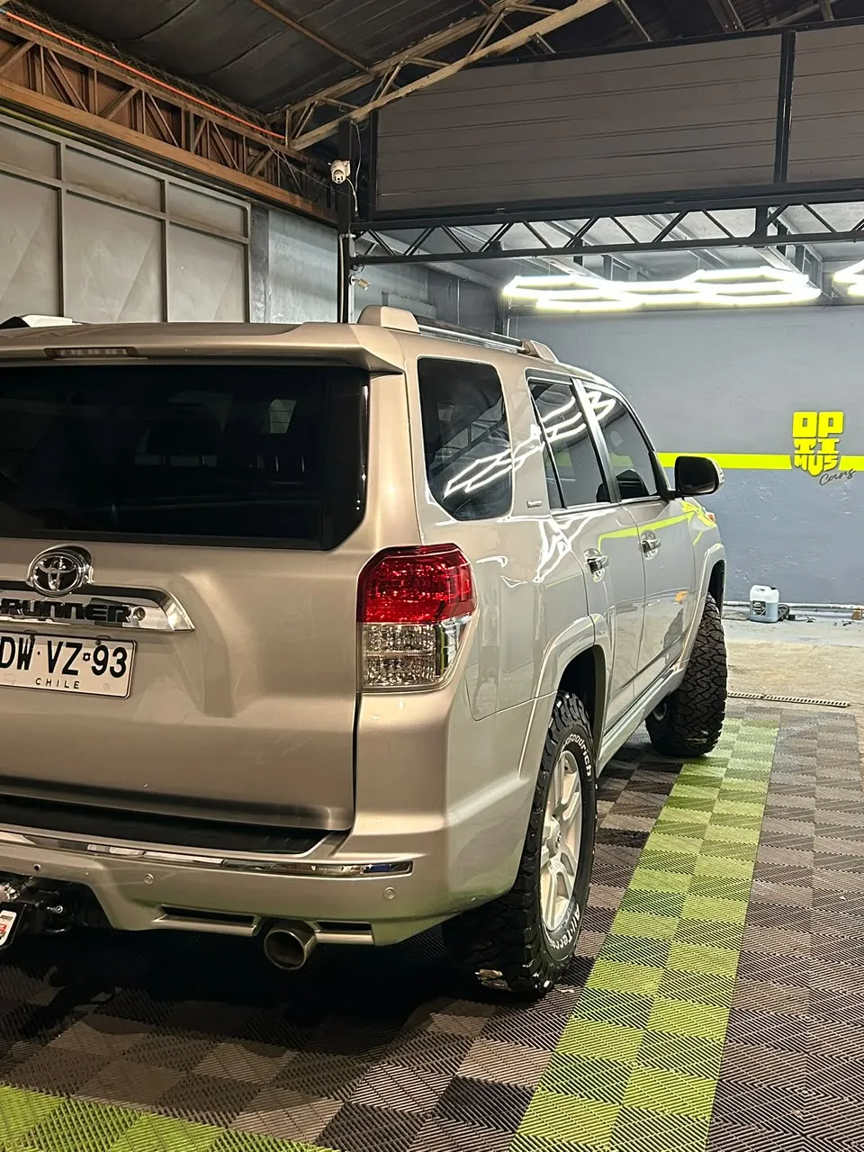 Pintura de carrocería autos de alta gama