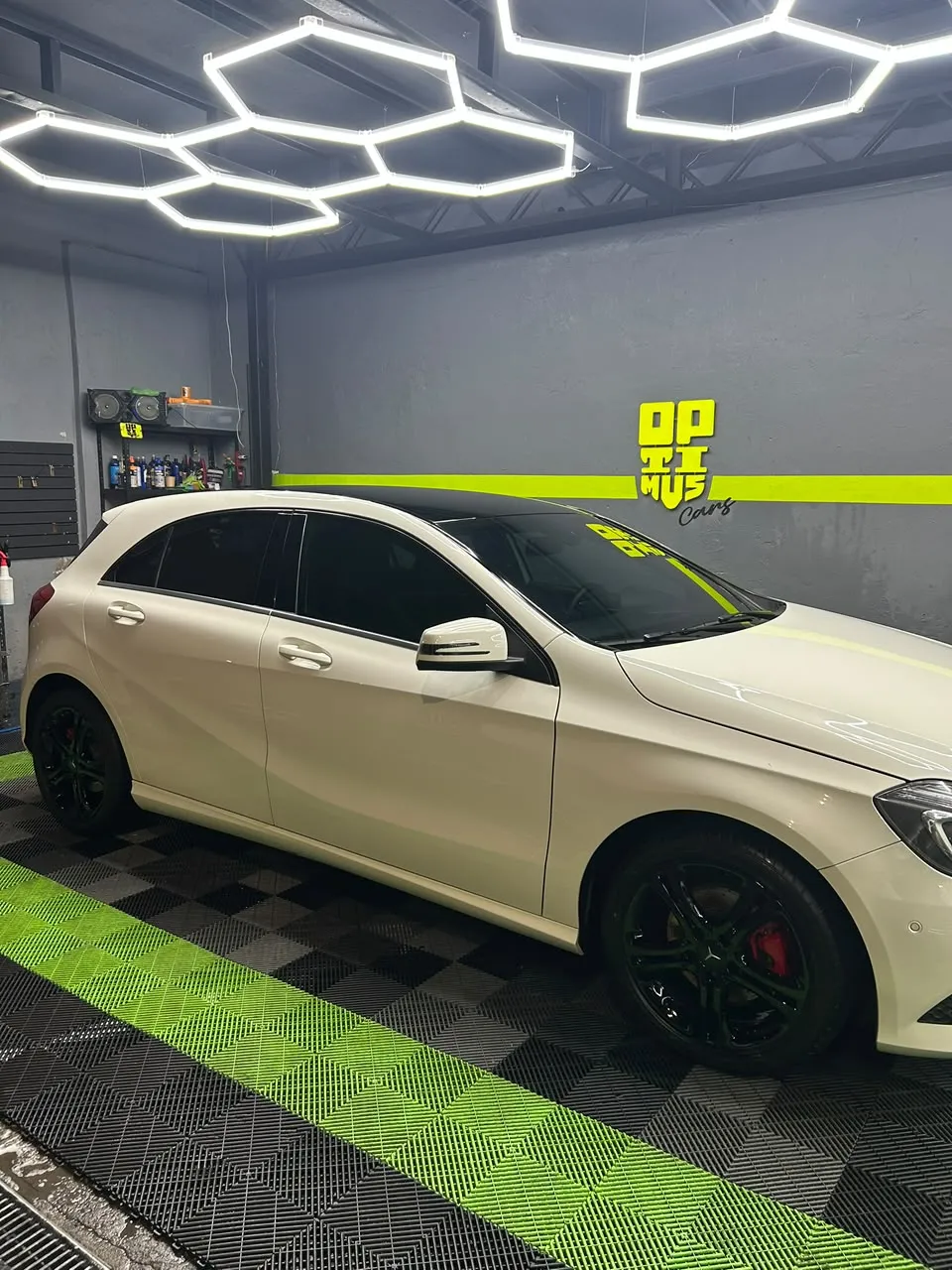 Personalización con vinilo para autos deportivos